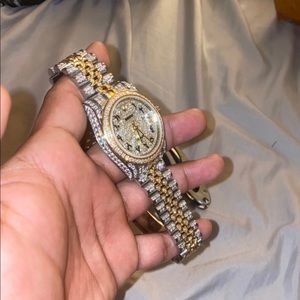 Meet your Posher, Adedamola